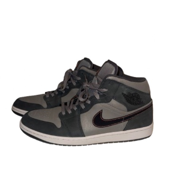 Nike Jordan Men's Gray and Black High-Top Sneakers
